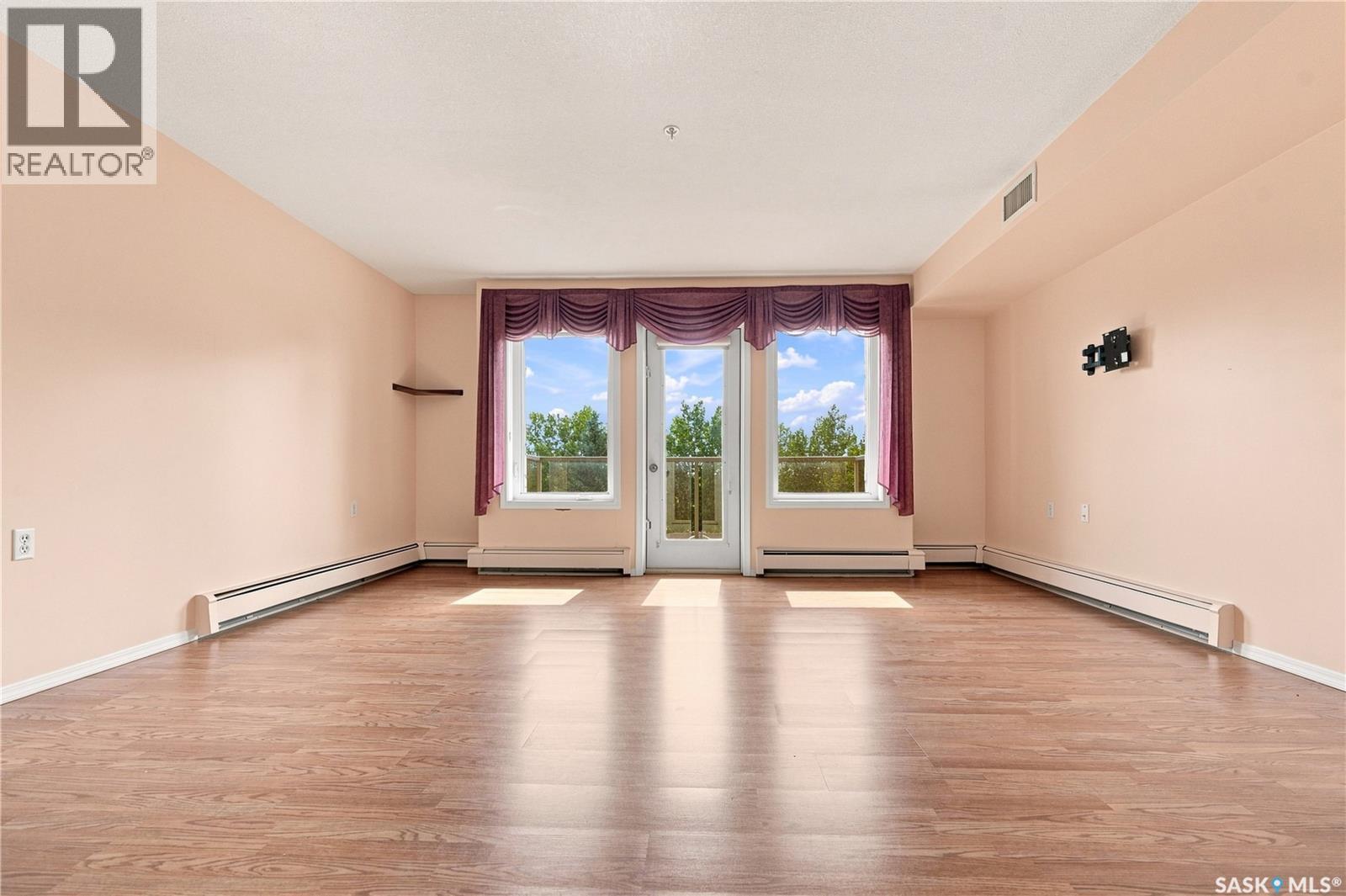 #311 1622A Acadia DRIVE - Image 19