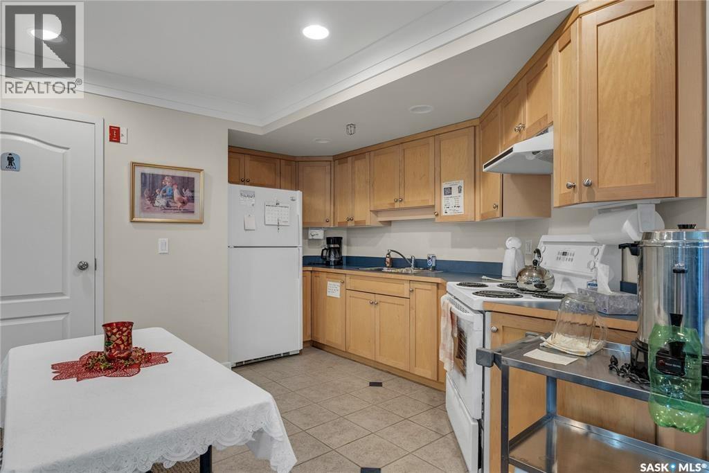 #311 1622A Acadia DRIVE - Image 41