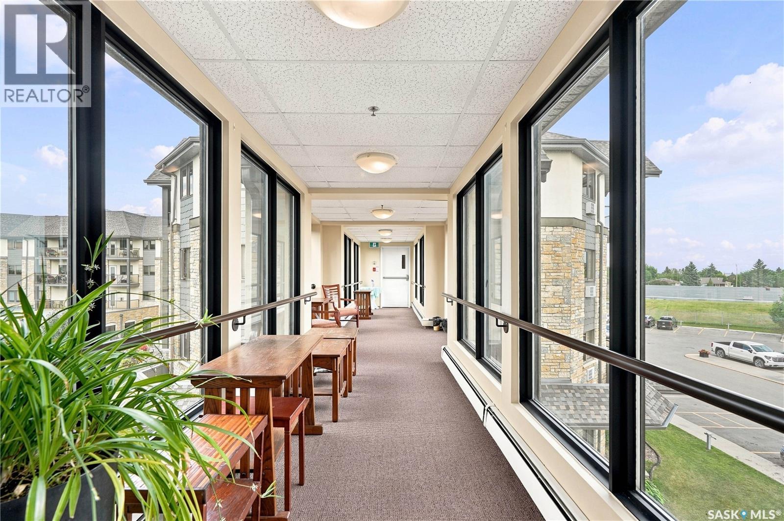 #311 1622A Acadia DRIVE - Image 37