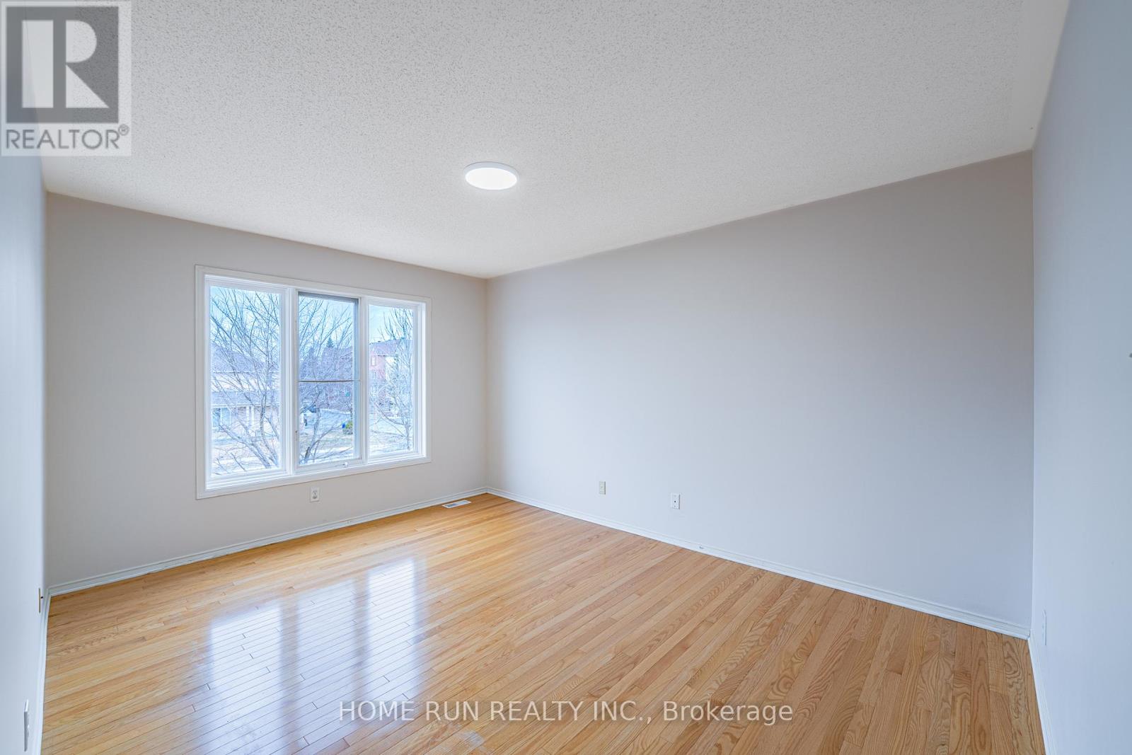3 Bed, 3 Bath House for Sale in Ottawa – 182 WINDHURST DRIVE, Ottawa – MLS# X13574930 - Image 35
