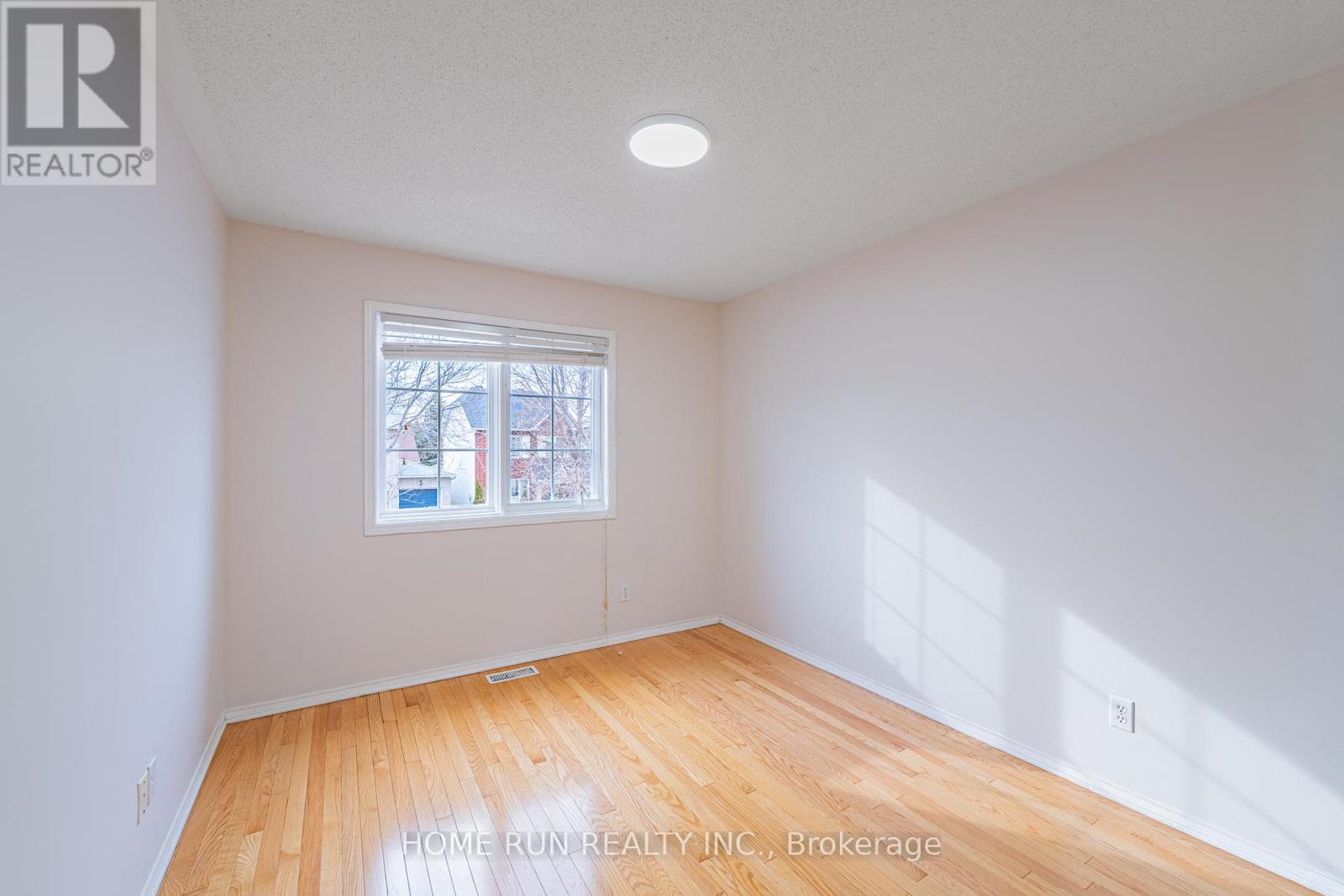 3 Bed, 3 Bath House for Sale in Ottawa – 182 WINDHURST DRIVE, Ottawa – MLS# X13574930 - Image 29