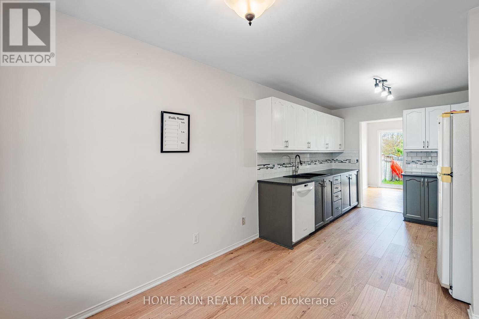 3 Bed, 3 Bath House for Sale in Ottawa – 182 WINDHURST DRIVE, Ottawa – MLS# X13574930 - Image 11