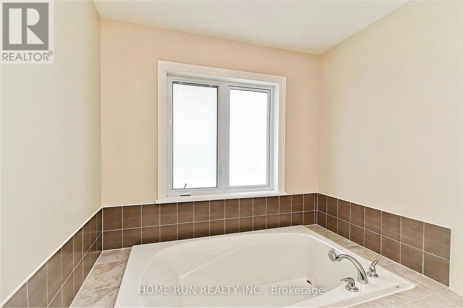 3 Bed, 3 Bath House for Rent in Ottawa – 270 JERSEY TEA CIRCLE, Ottawa – MLS# X13679006 - Image 15