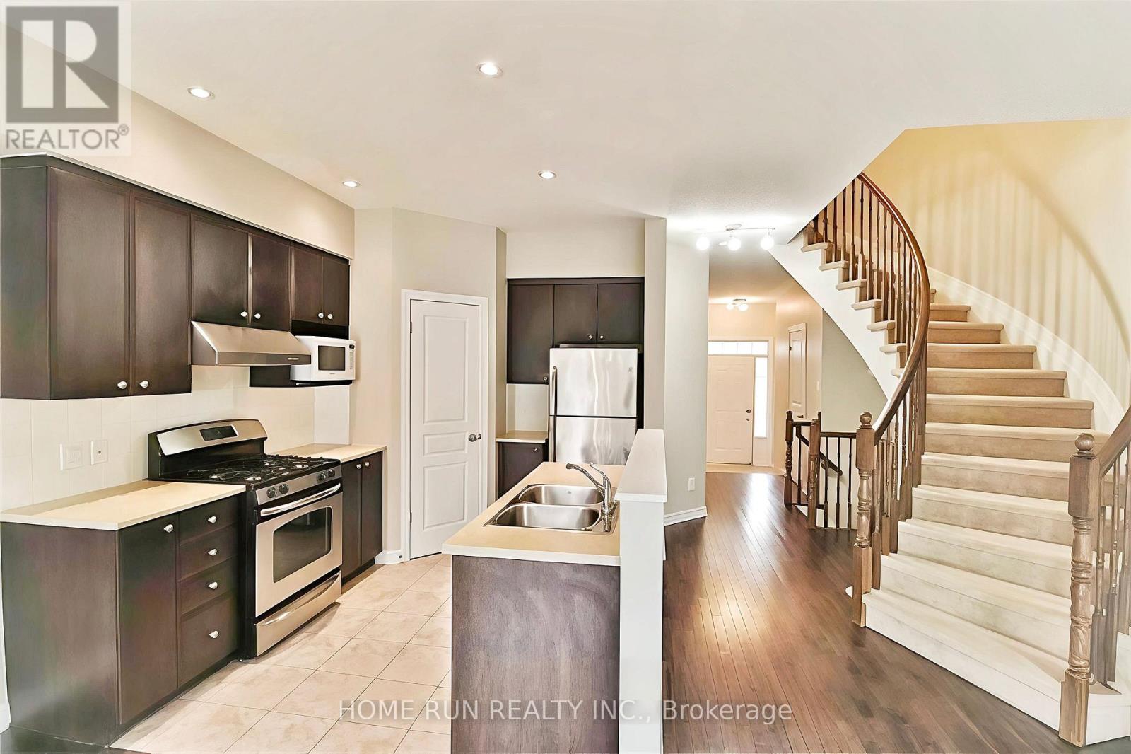 3 Bed, 3 Bath House for Rent in Ottawa – 270 JERSEY TEA CIRCLE, Ottawa – MLS# X13679006 - Image 8