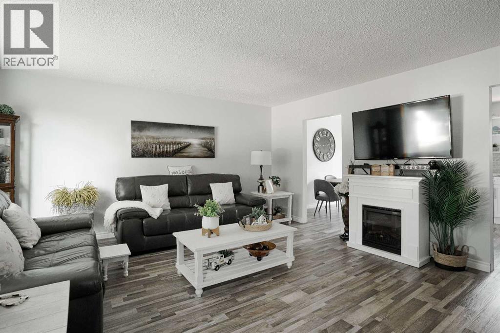 114 Hilltop Crescent, Fort McMurray