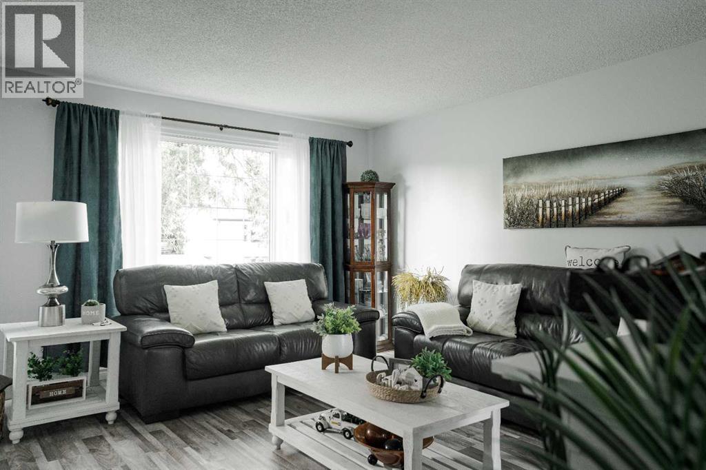 114 Hilltop Crescent, Fort McMurray