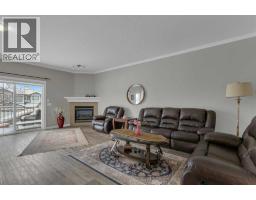 Kitchen - 10 West Cedar Rise Sw, Calgary, AB T3H5G8 Photo 7