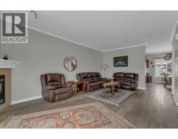Living room - 10 West Cedar Rise Sw, Calgary, AB T3H5G8 Photo 8