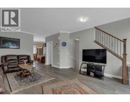 4pc Bathroom - 10 West Cedar Rise Sw, Calgary, AB T3H5G8 Photo 9