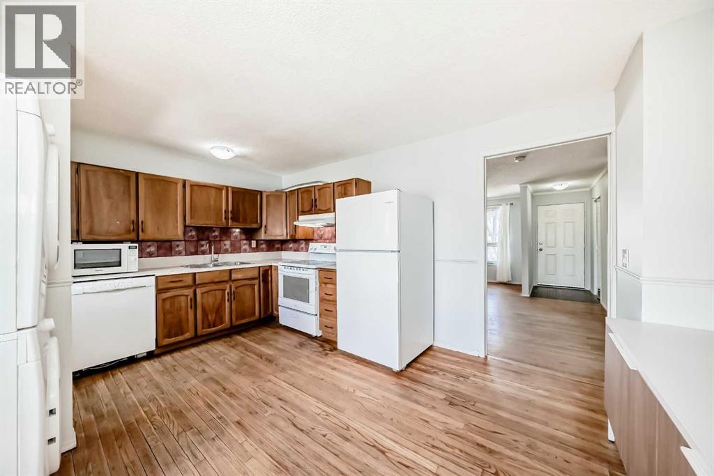 6840 4 Avenue NE - 36