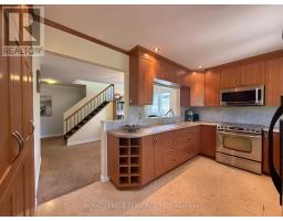 Kitchen - 31 Rastila Crescent, Ottawa, ON K1T2C5 Photo 7