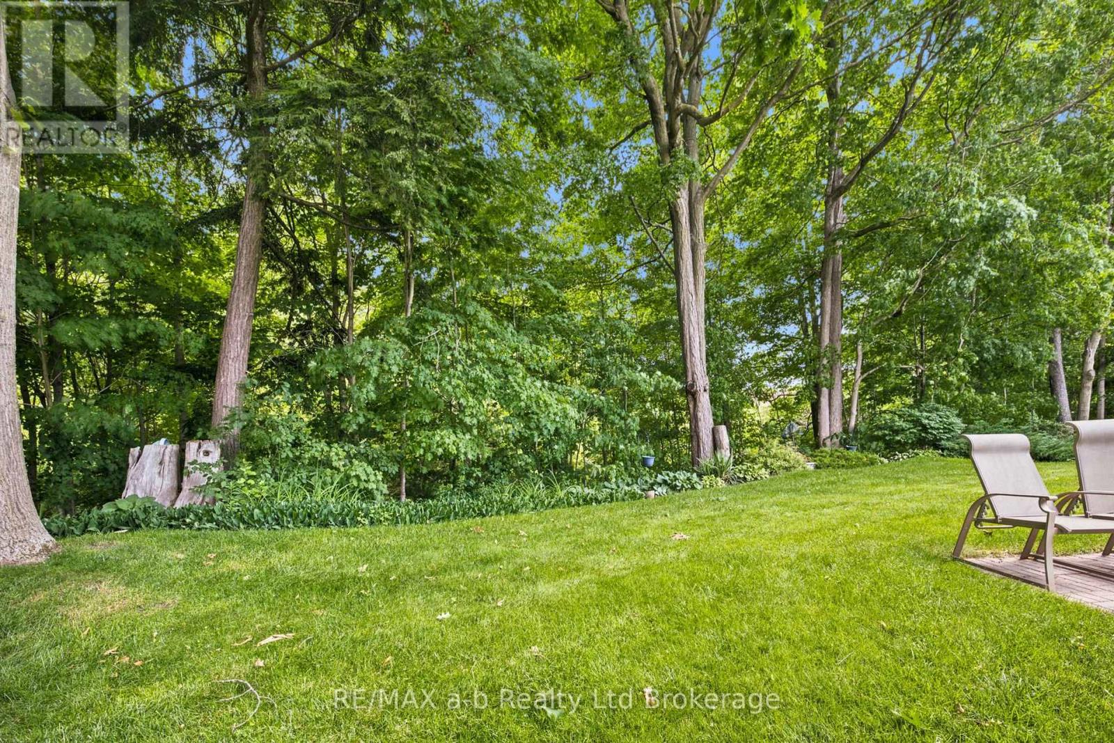 32 WILKINS CRESCENT - 10