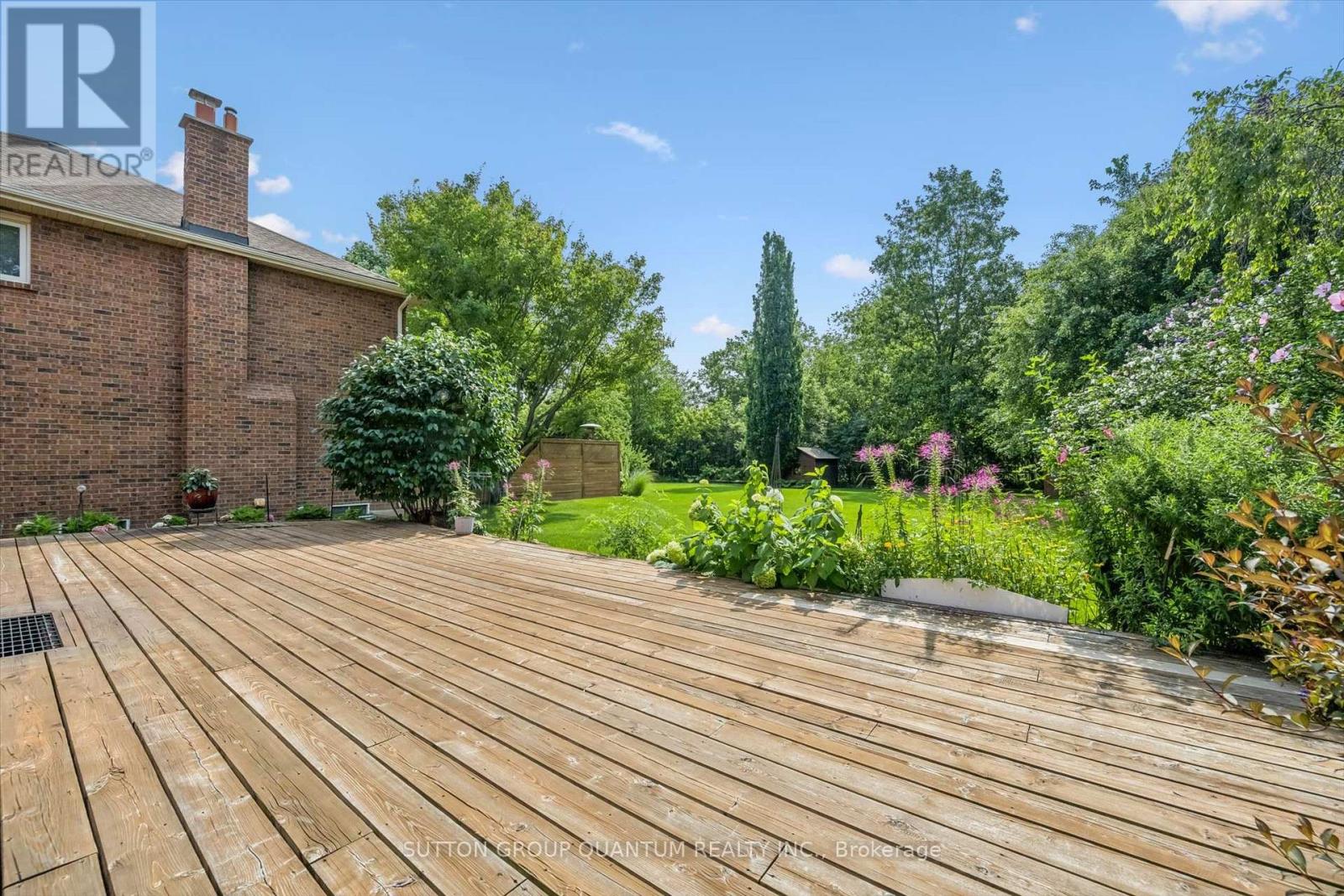 2944 KINGSWAY DRIVE - 21