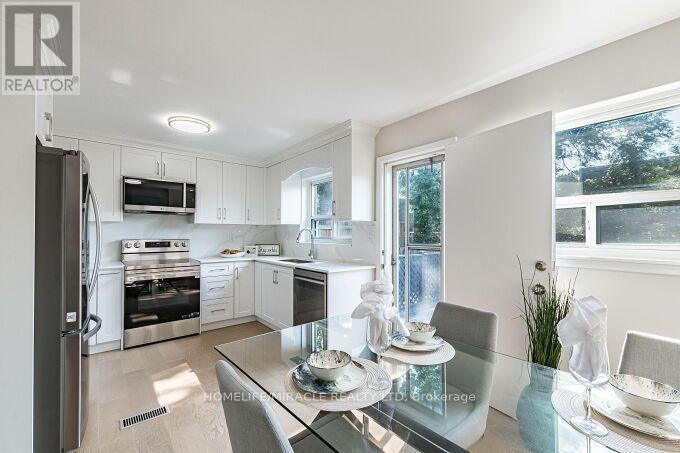 2464 BROOKHURST ROAD - 9