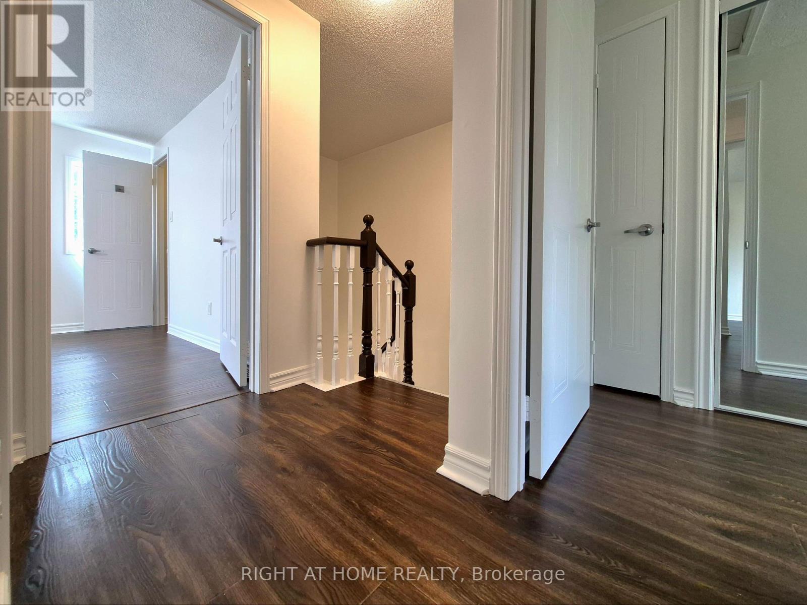 21 MCCULLOCK CRESCENT - Image 15