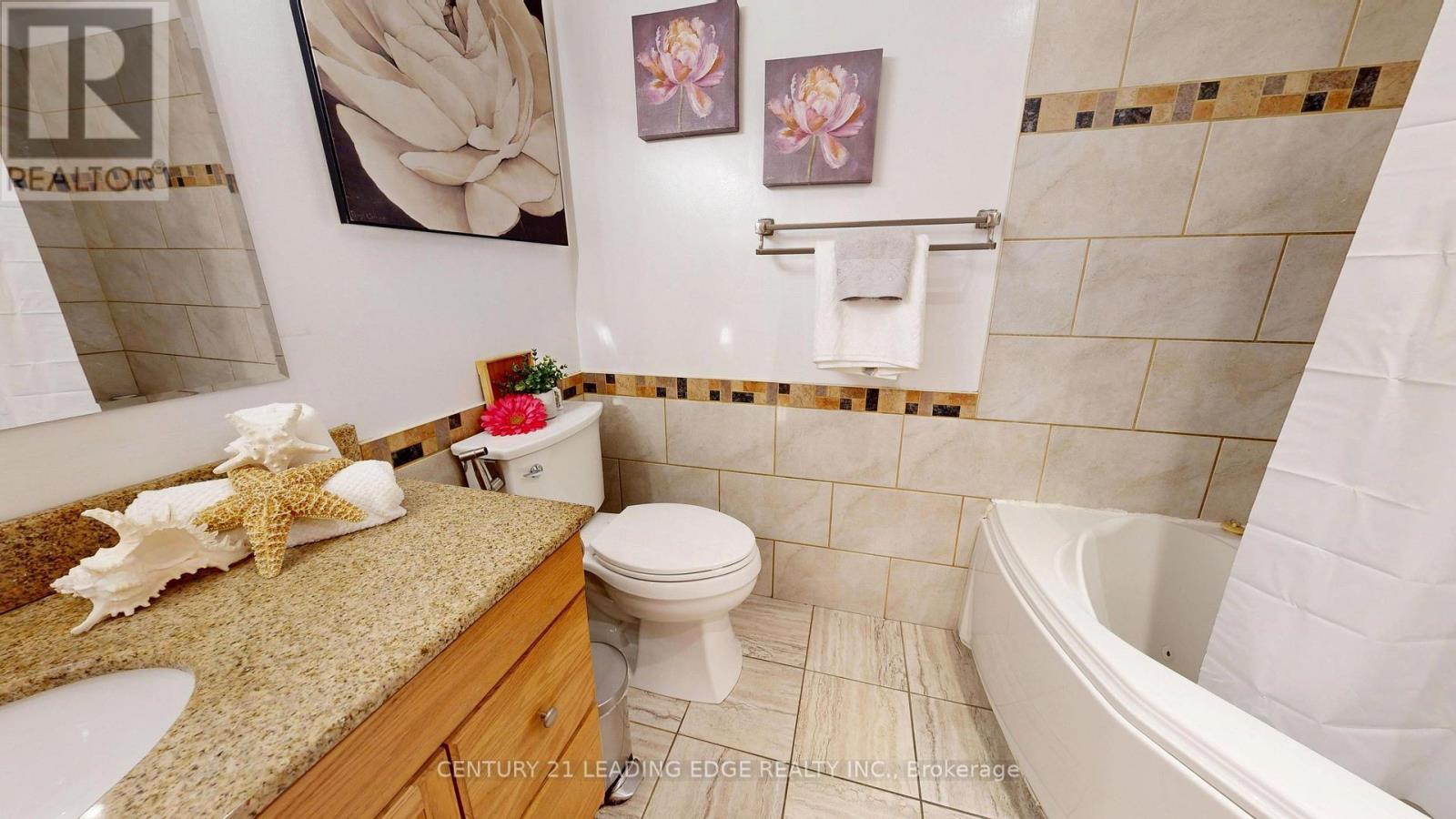#64 2651 AQUITAINE AVENUE - Image 36