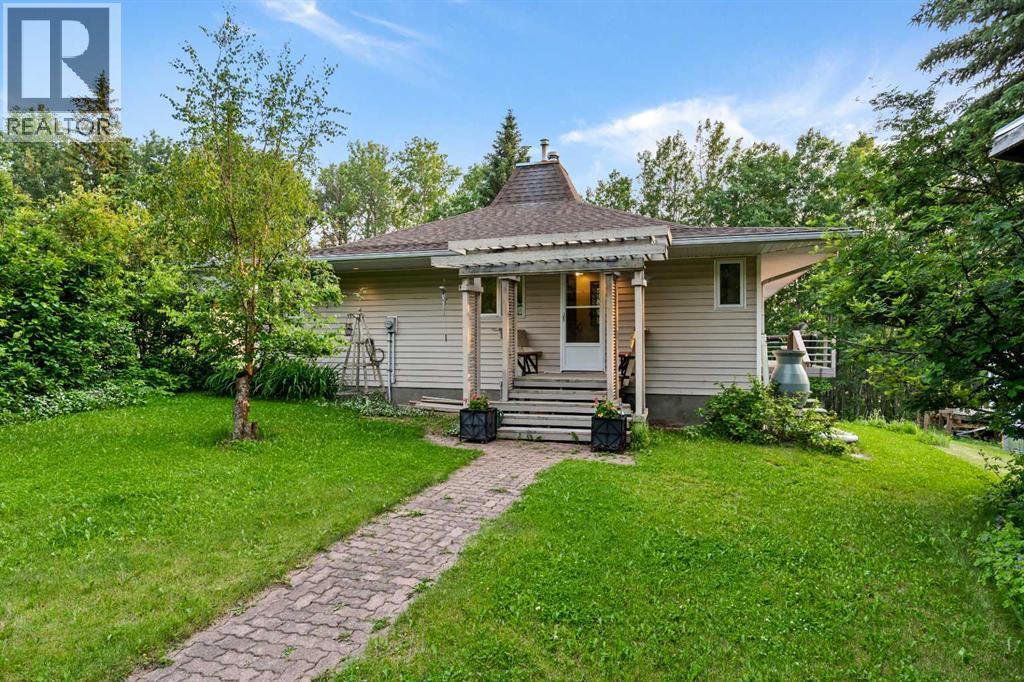225, 5415 Township Road 594 - 1