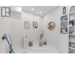 515 Wilson Avenue, Toronto, ON M3H1V1 Photo 16