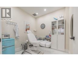 515 Wilson Avenue, Toronto, ON M3H1V1 Photo 6