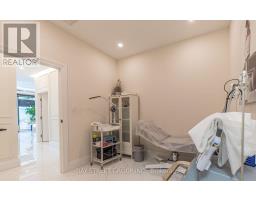 515 Wilson Avenue, Toronto, ON M3H1V1 Photo 9
