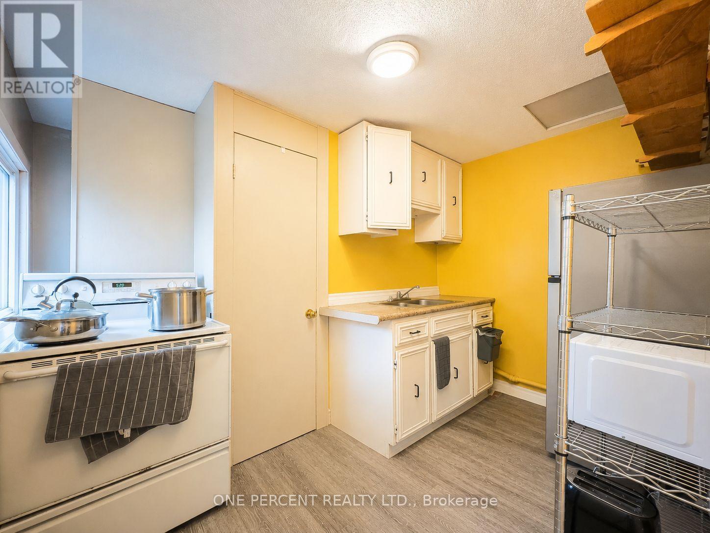 138 CHATHAM STREET - Image 21