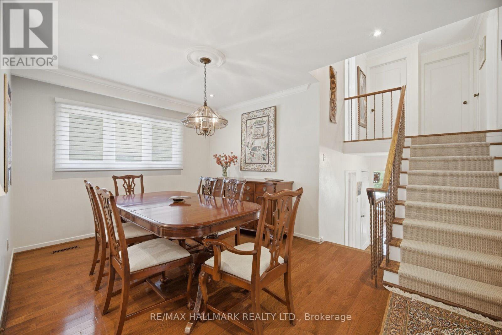 17 WELLESBOURNE CRESCENT - 11