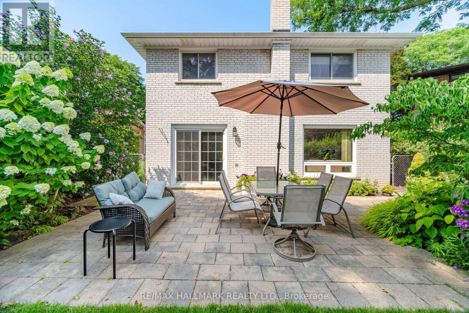 17 WELLESBOURNE CRESCENT - 37