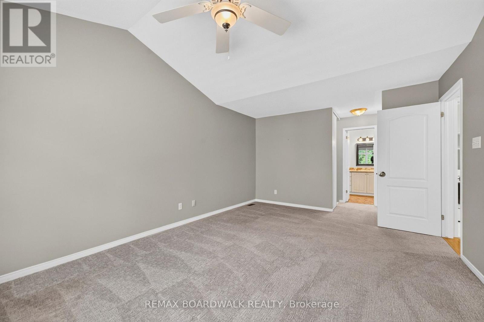 3 Bed, 3 Bath House for Sale in Ottawa – 22 BURNSTEAD CRESCENT, Ottawa – MLS# X13679162 - Image 16