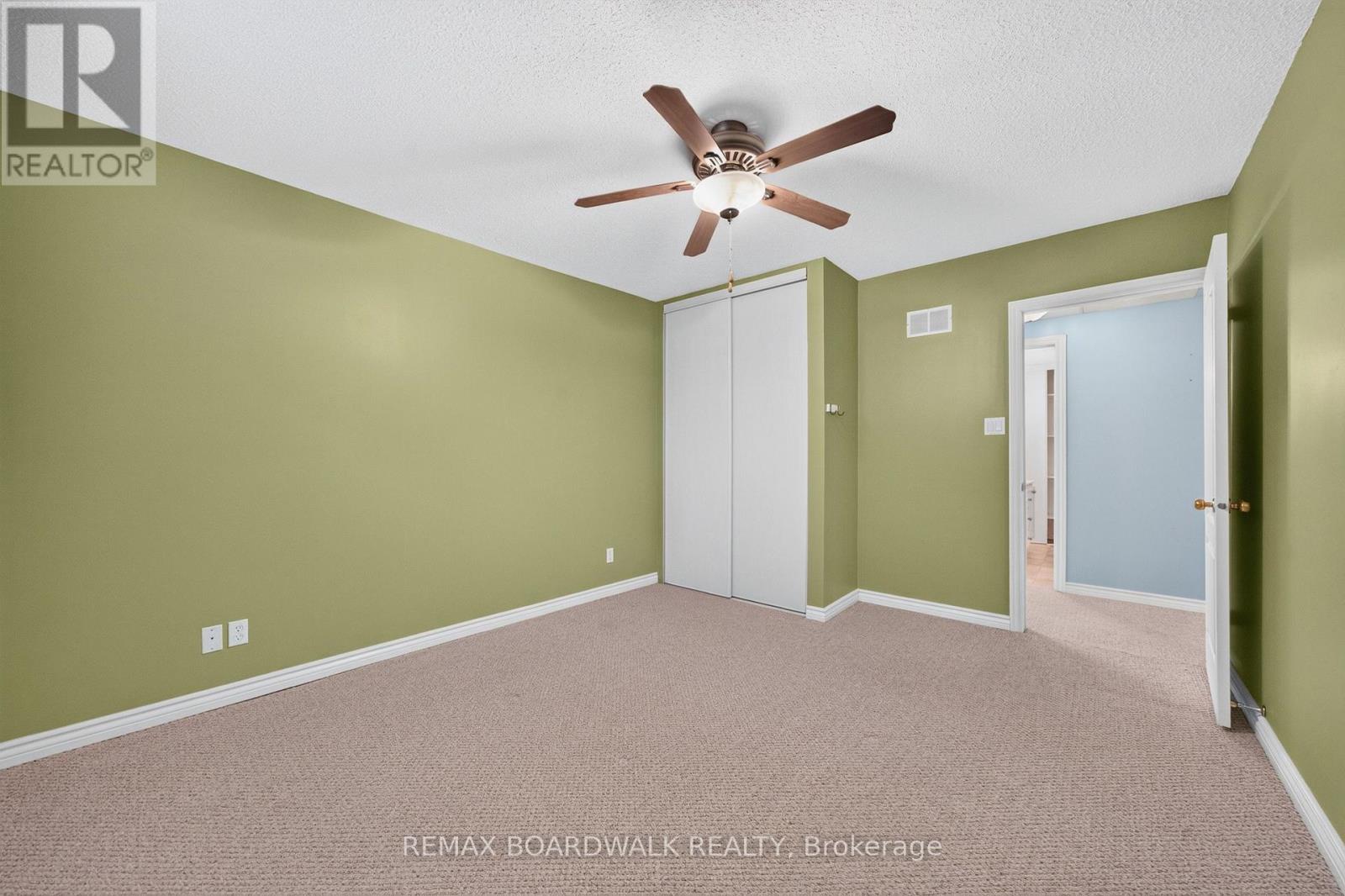 22 BURNSTEAD CRESCENT - 26