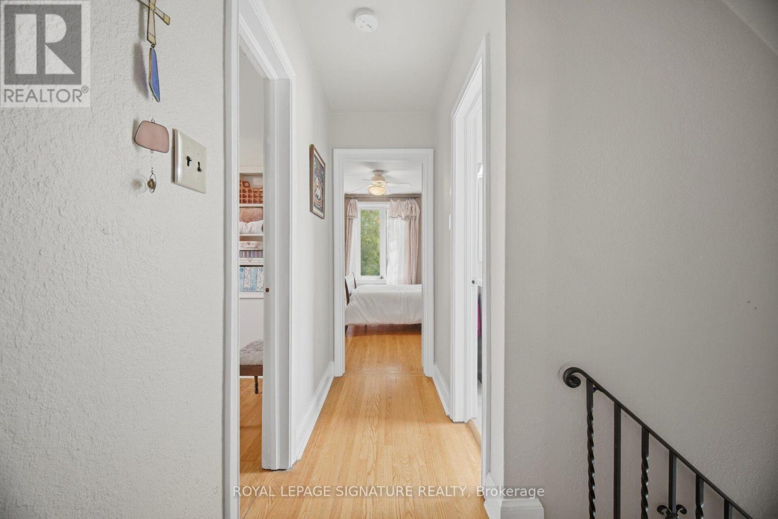 10 ELMVIEW COURT - 23