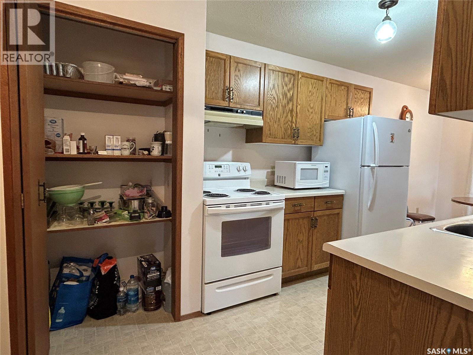 #4 416 Heritage DRIVE - 12