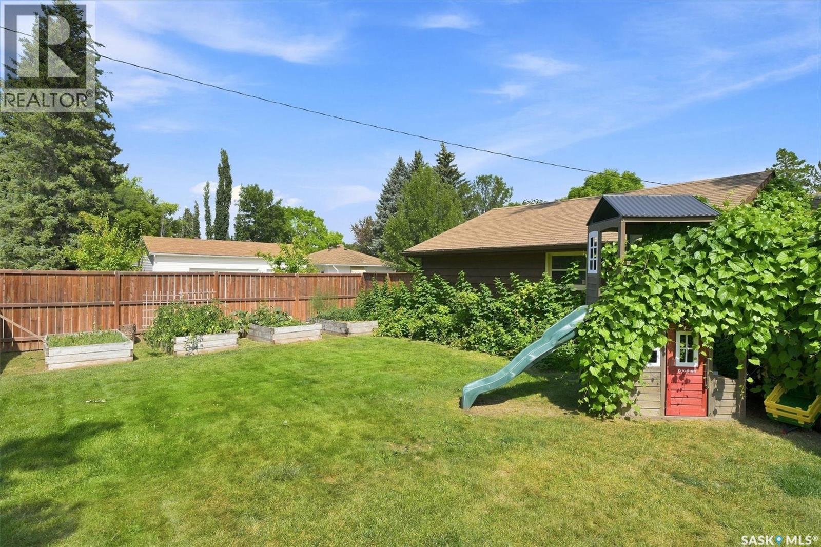 2202 Albert AVENUE - Image 50