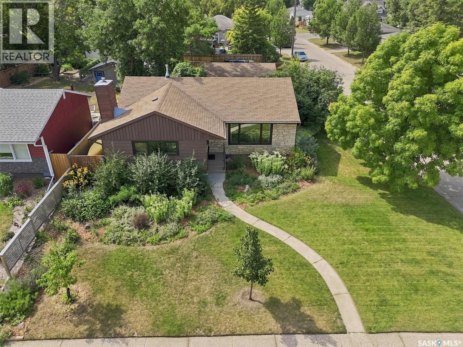 2202 Albert AVENUE - Image 54