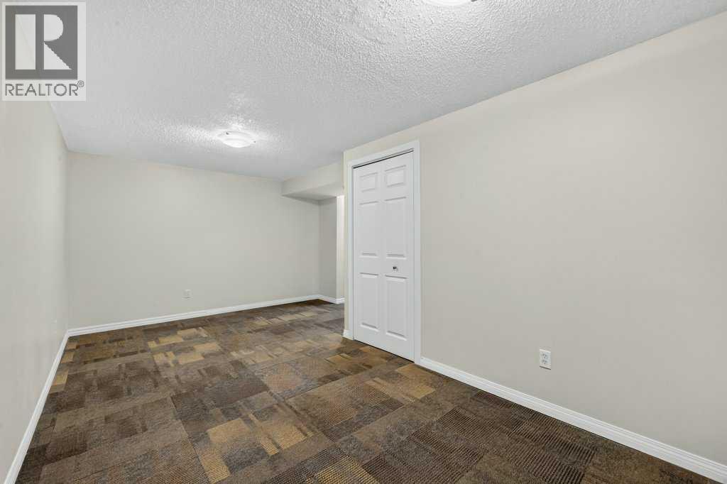 3046 32A Avenue Southeast - Photo 31
