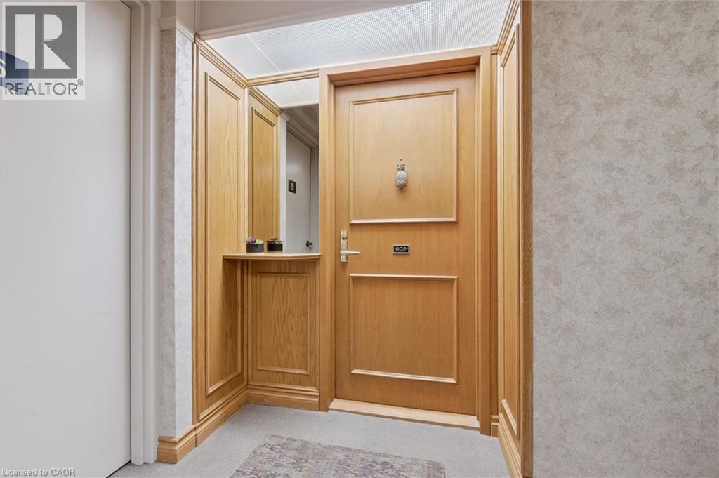 #602 6 WILLOW Street - Image 7