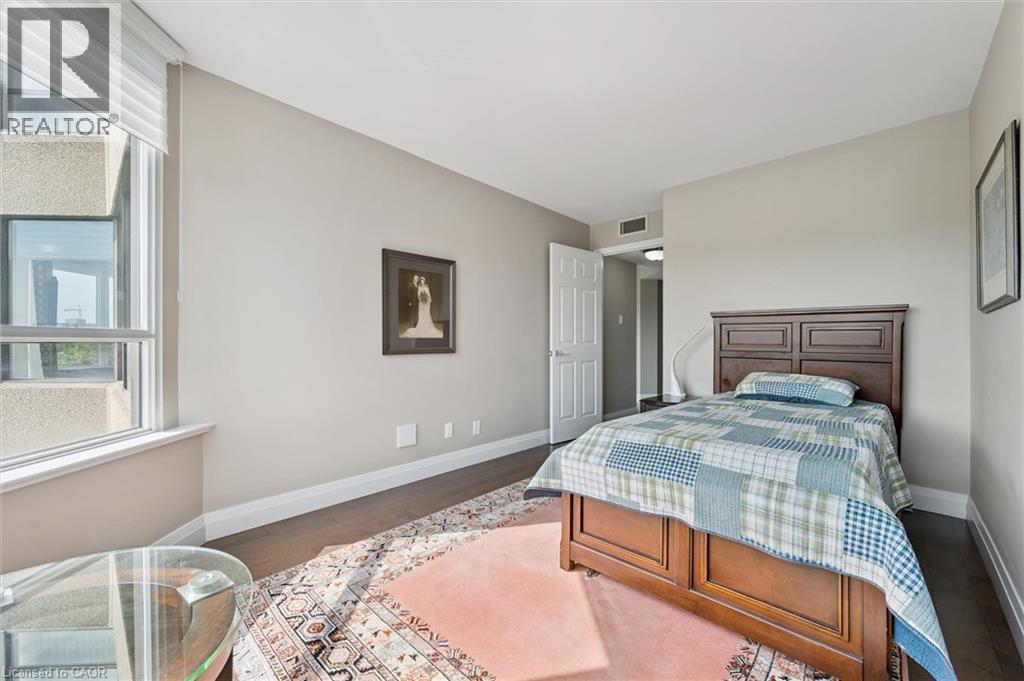#602 6 WILLOW Street - Image 29