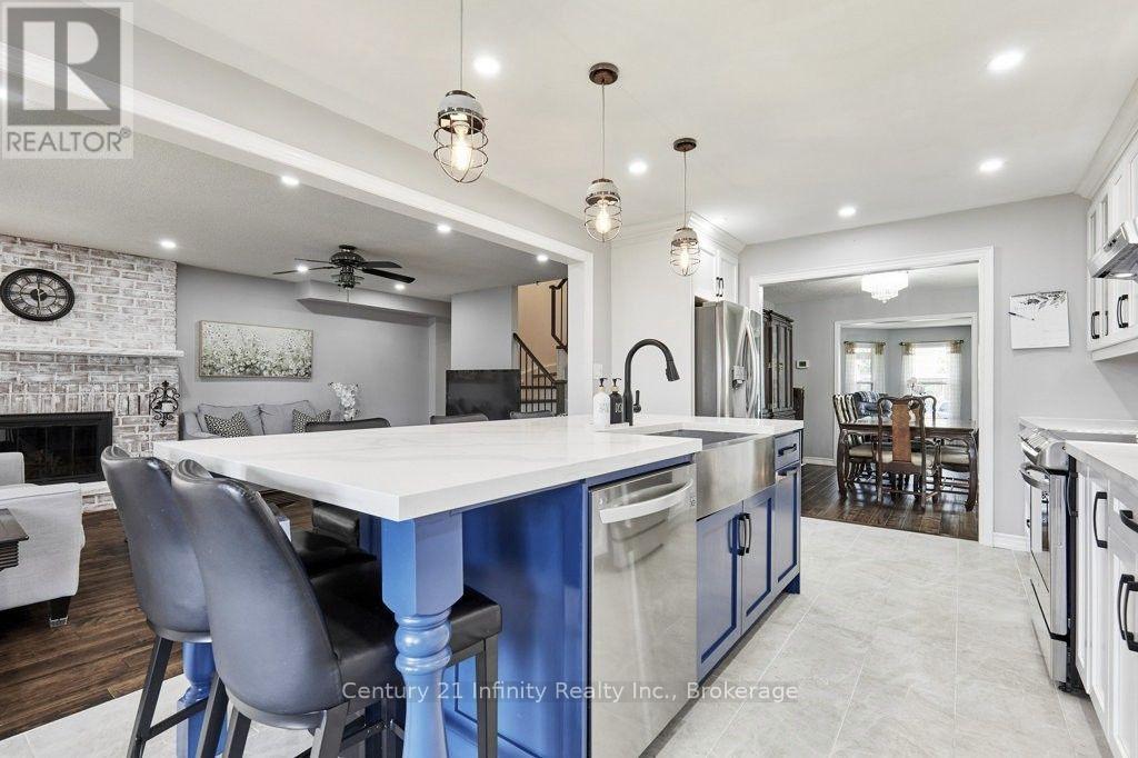 8 MURKAR CRESCENT - Image 12