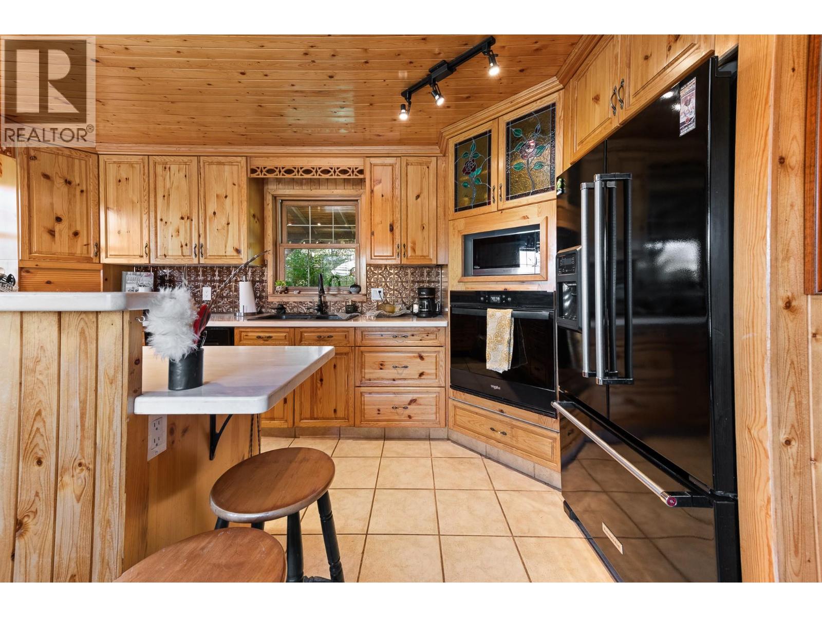 9776 Airport Access Road - Image 34