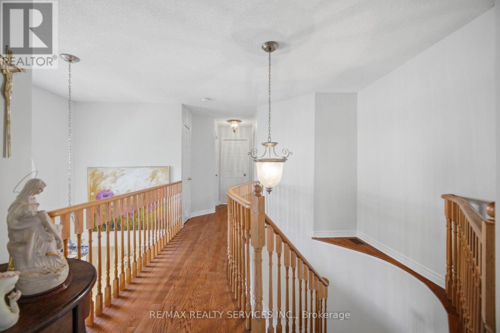 32 DEEPCORAL COURT - 25