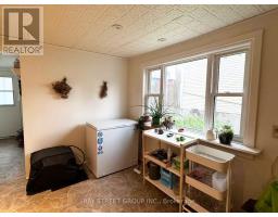 Den - 280 St Andrew Street, Ottawa, ON K1N5G7 Photo 6