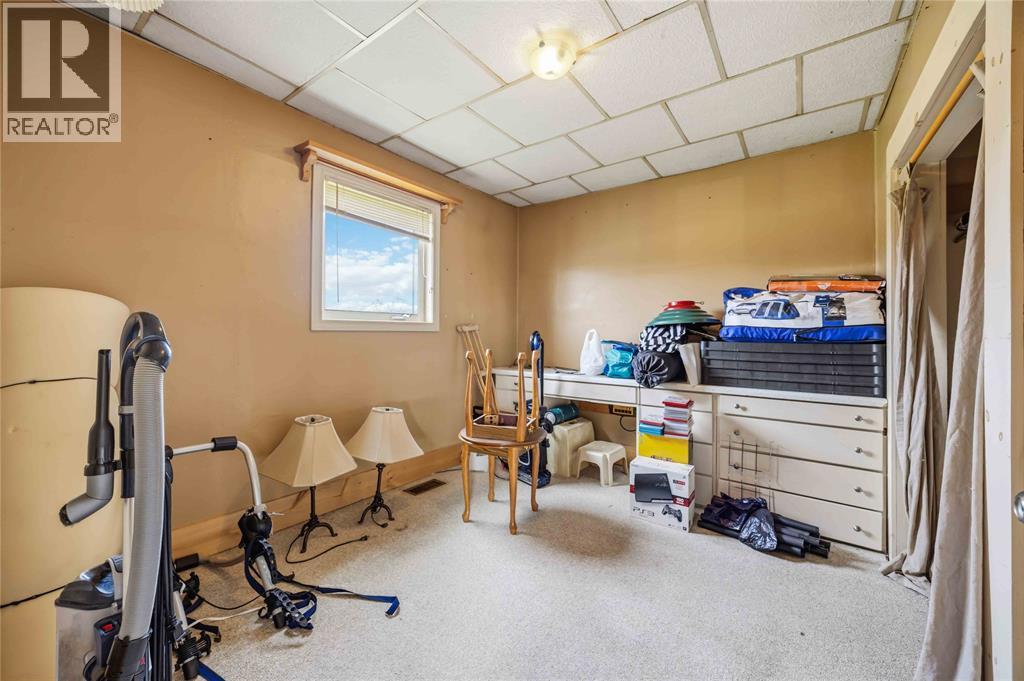 2898 Oil Heritage ROAD - Image 20