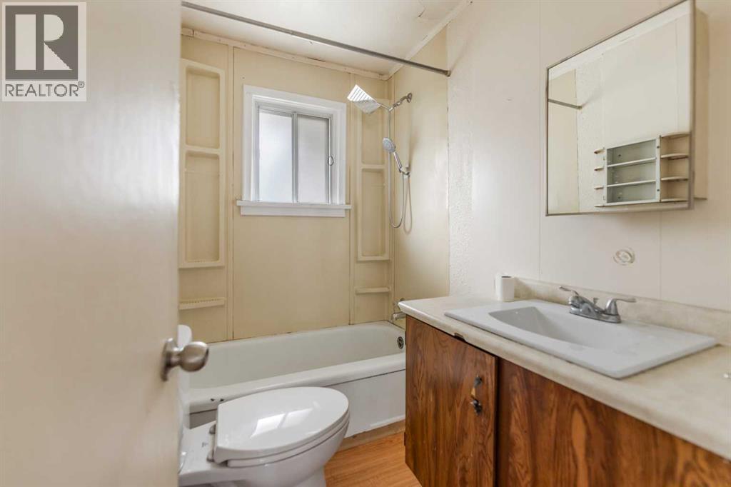 6435 34 Avenue Northwest - Photo 16