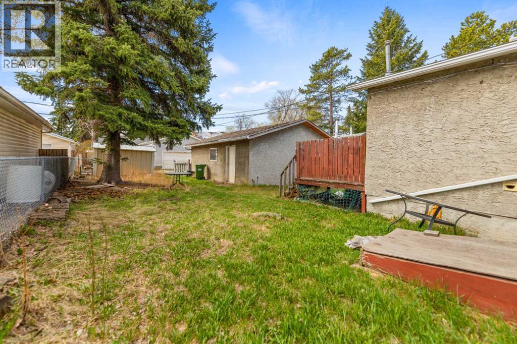6435 34 Avenue Northwest - Photo 8