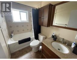 177 Axmith Ave, Elliot Lake, ON P5A1B9 Photo 22