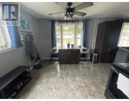 177 Axmith Ave, Elliot Lake, ON P5A1B9 Photo 12