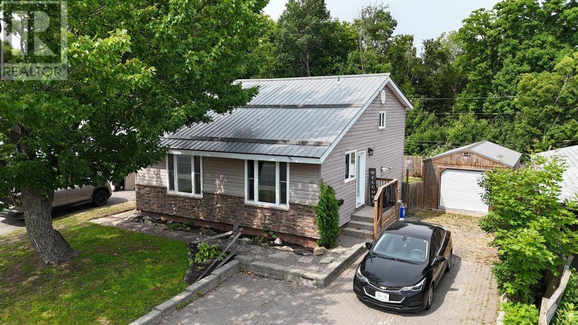 177 Axmith AVE - 3