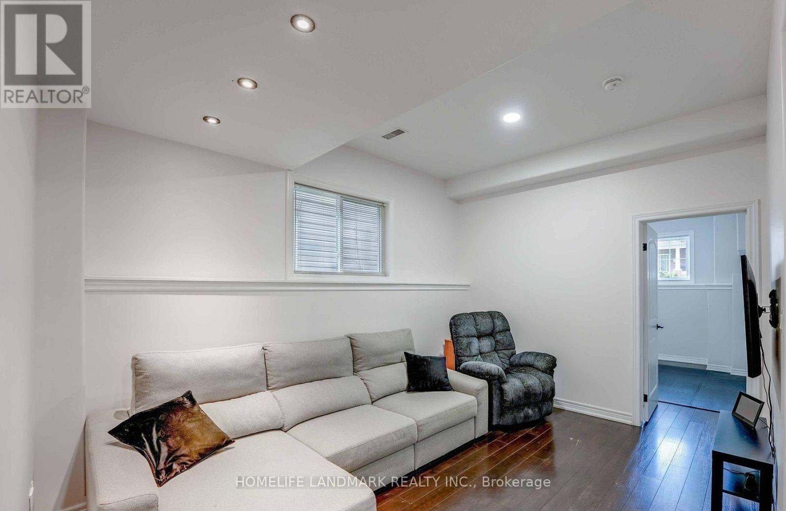 23 WATER STREET - Image 44