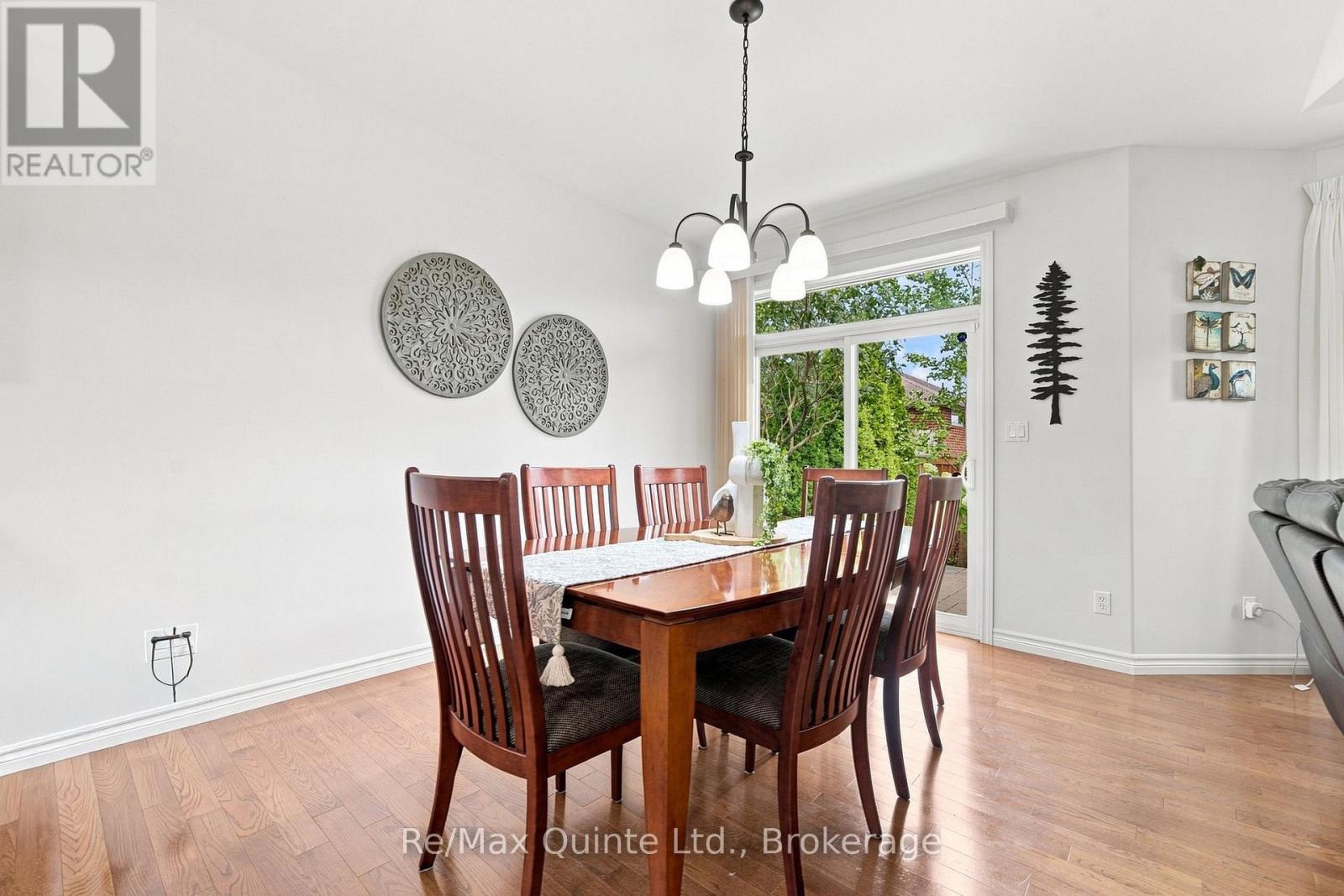31 ESSEX DRIVE - Image 16