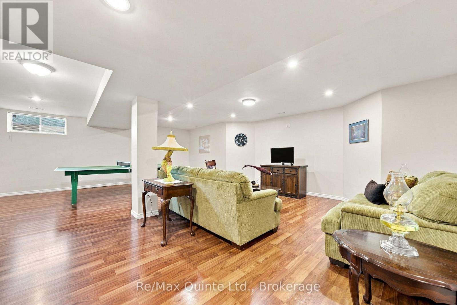 31 ESSEX DRIVE - Image 31