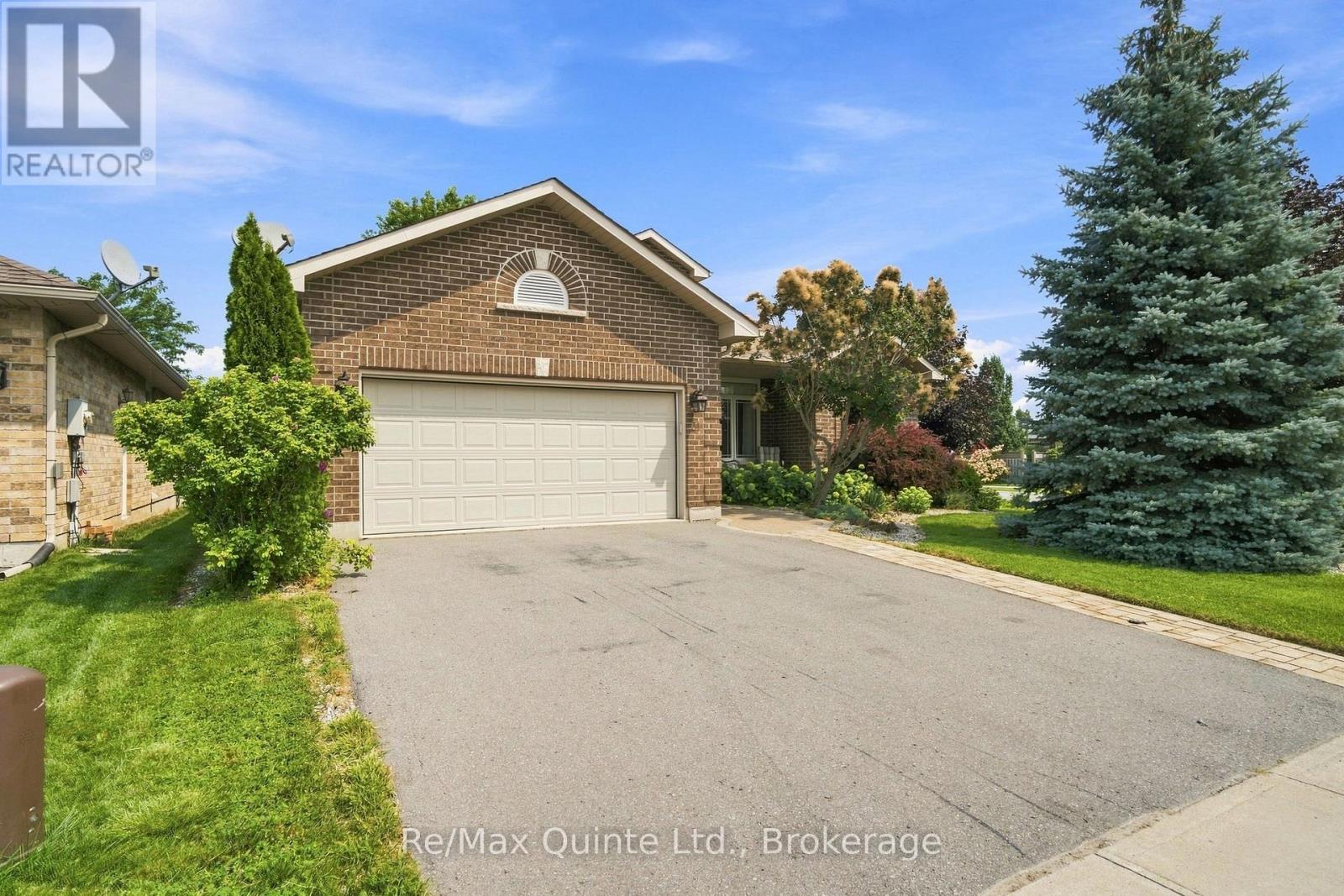 31 ESSEX DRIVE - 5